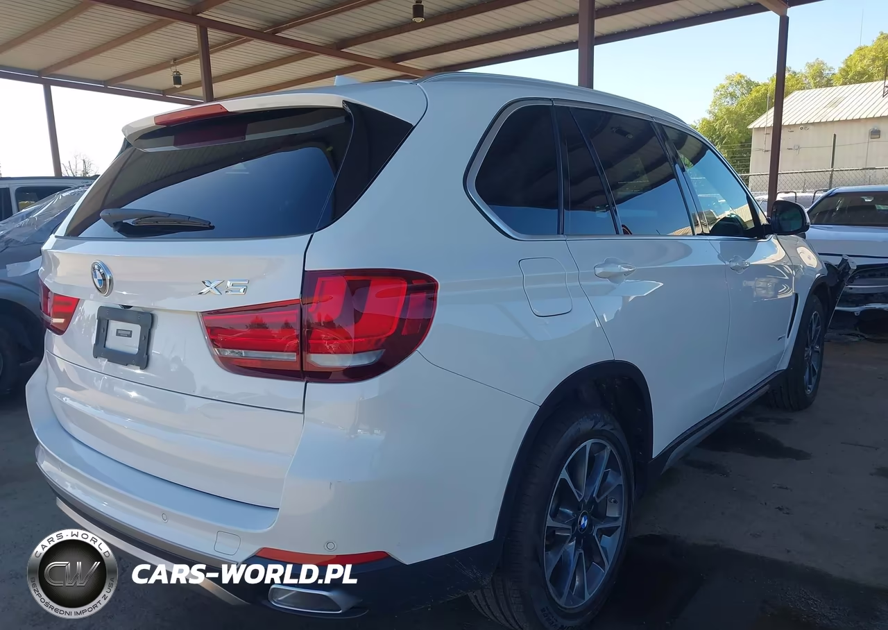 2018 BMW X5 xDrive35I VIN:5UXKR0C58J0Y04259 - 4