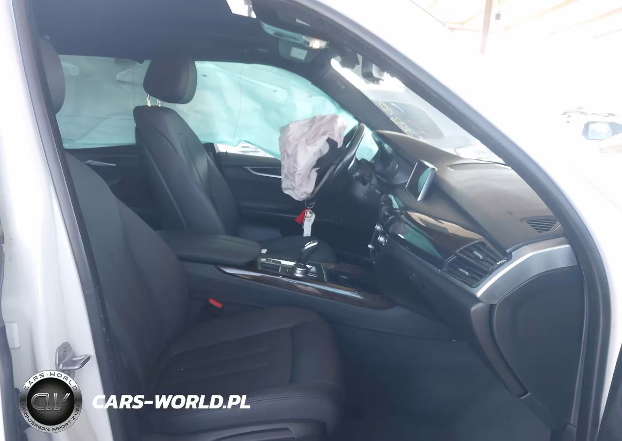 2018 BMW X5 xDrive35I VIN:5UXKR0C58J0Y04259 - 5