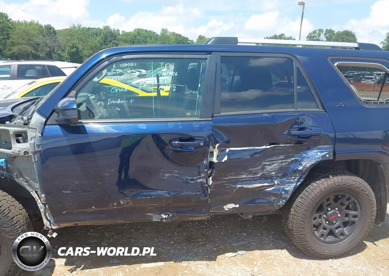 2021 Toyota 4Runner Sr5 VIN:JTEEU5JR2M5246783 - 17