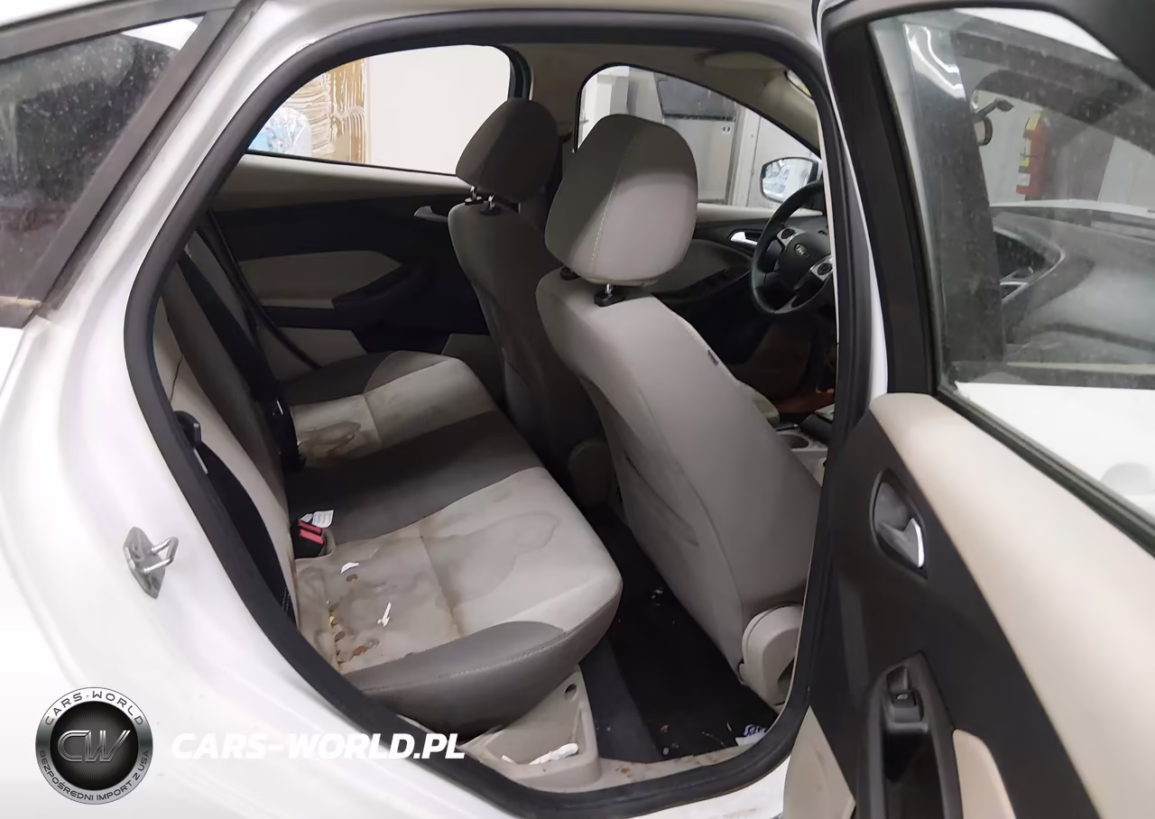 2014 Ford Focus Se VIN:1FADP3F26EL333791 - 8