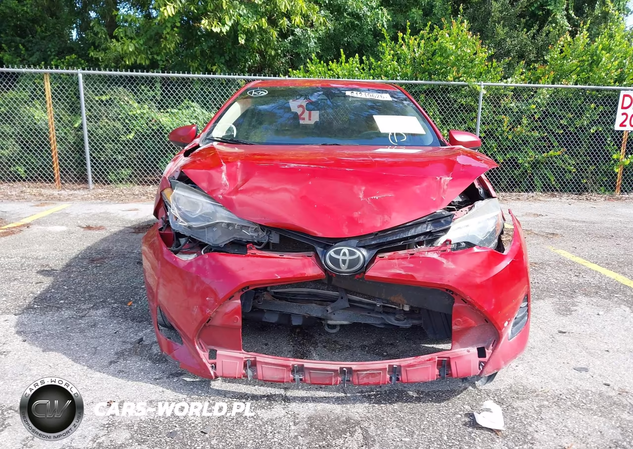 2017 Toyota Corolla Le VIN:2T1BURHE3HC789957 - 12