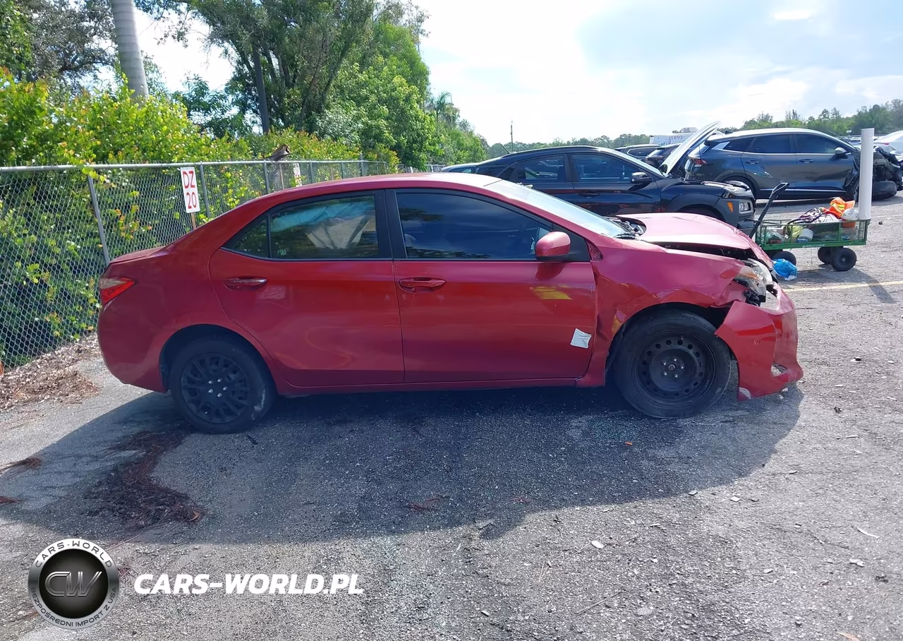 2017 Toyota Corolla Le VIN:2T1BURHE3HC789957 - 13