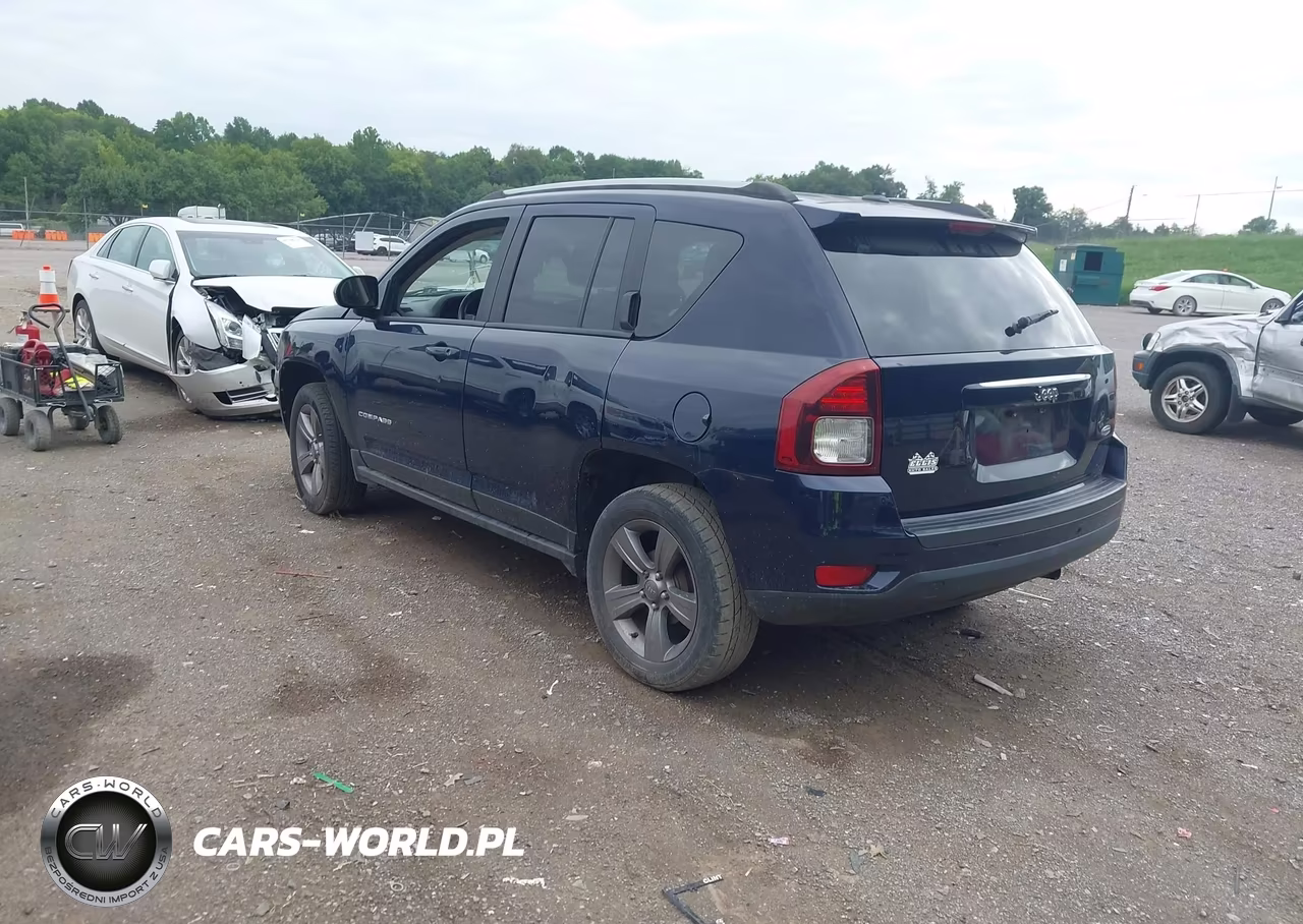 2017 Jeep Compass Latitude VIN:1C4NJCEA4HD116795 - 3
