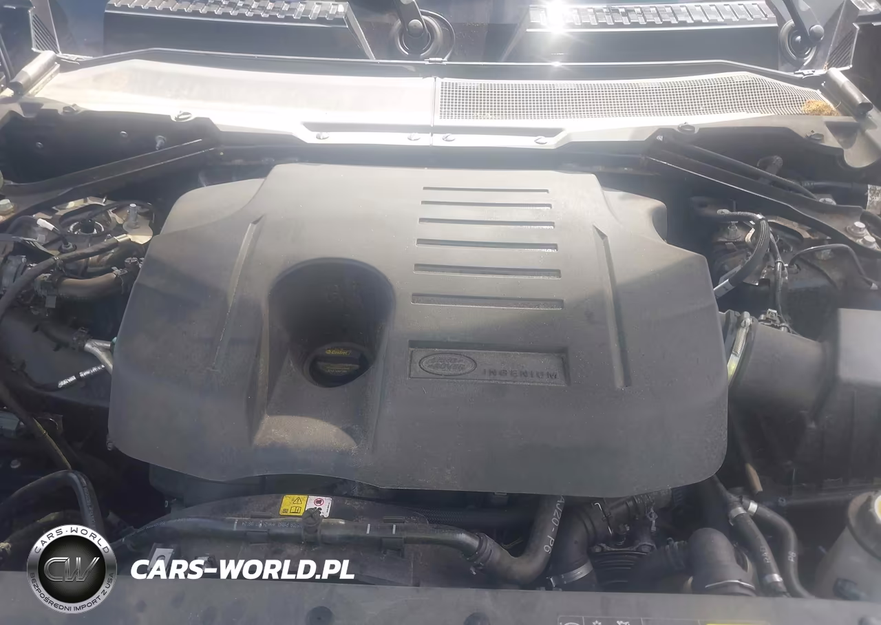 2025 Land Rover Defender 110 P400 X-Dynamic Se VIN:SALE2EEUXS2390940 - 10