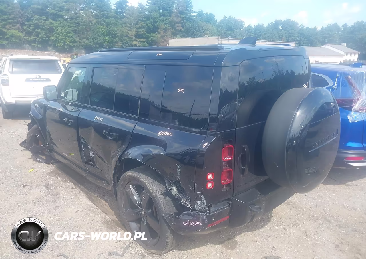 2025 Land Rover Defender 110 P400 X-Dynamic Se VIN:SALE2EEUXS2390940 - 3