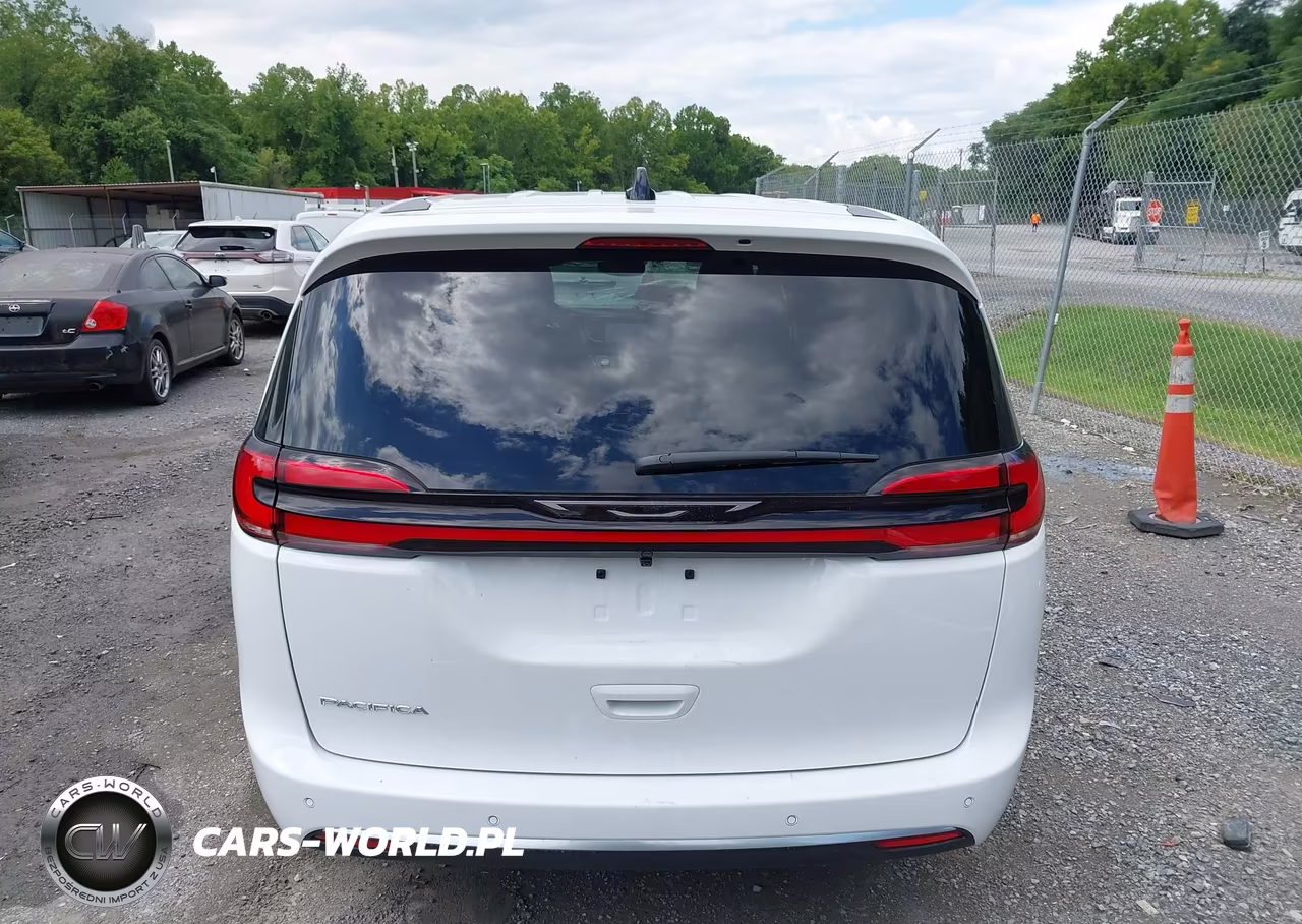 2027 Chrysler Pacifica VIN:2C4RC1BG2VR562753 - 16