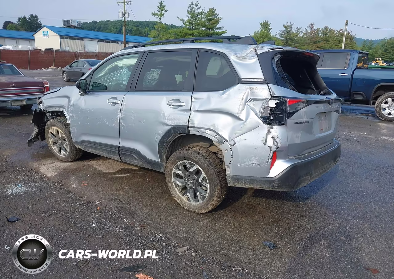 2025 Subaru Forester Premium VIN:JF2SLDDC7SH614044 - 3