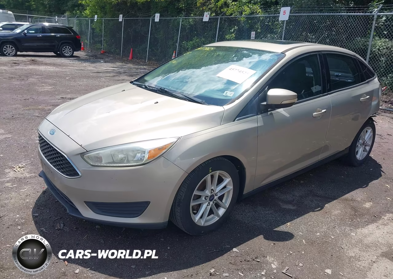 2015 Ford Focus Se VIN:1FADP3F27FL317049 - 2