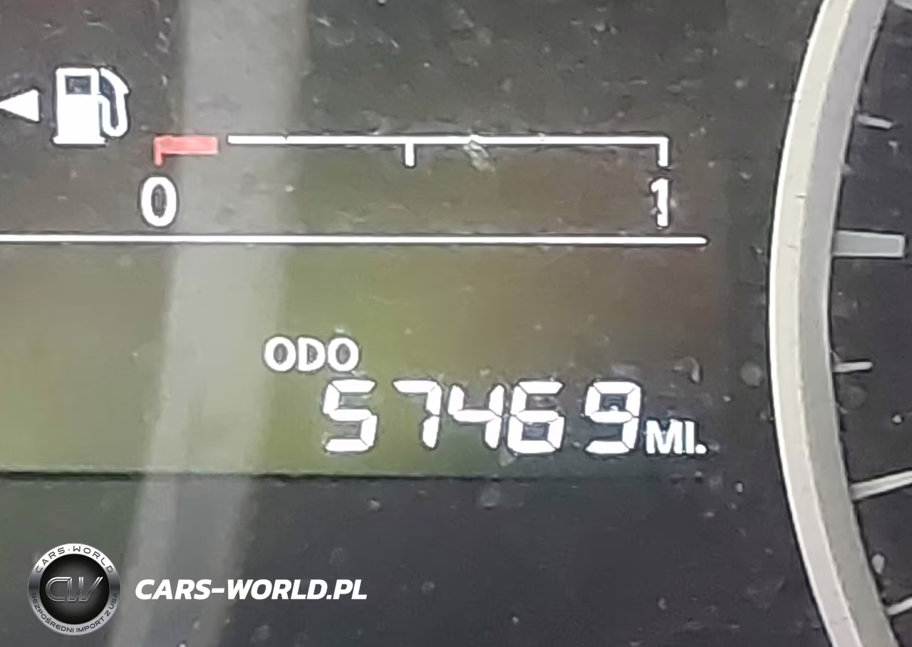 2025 Nissan Versa 1.6 S VIN:3N1CN8DV8SL818913 - 14