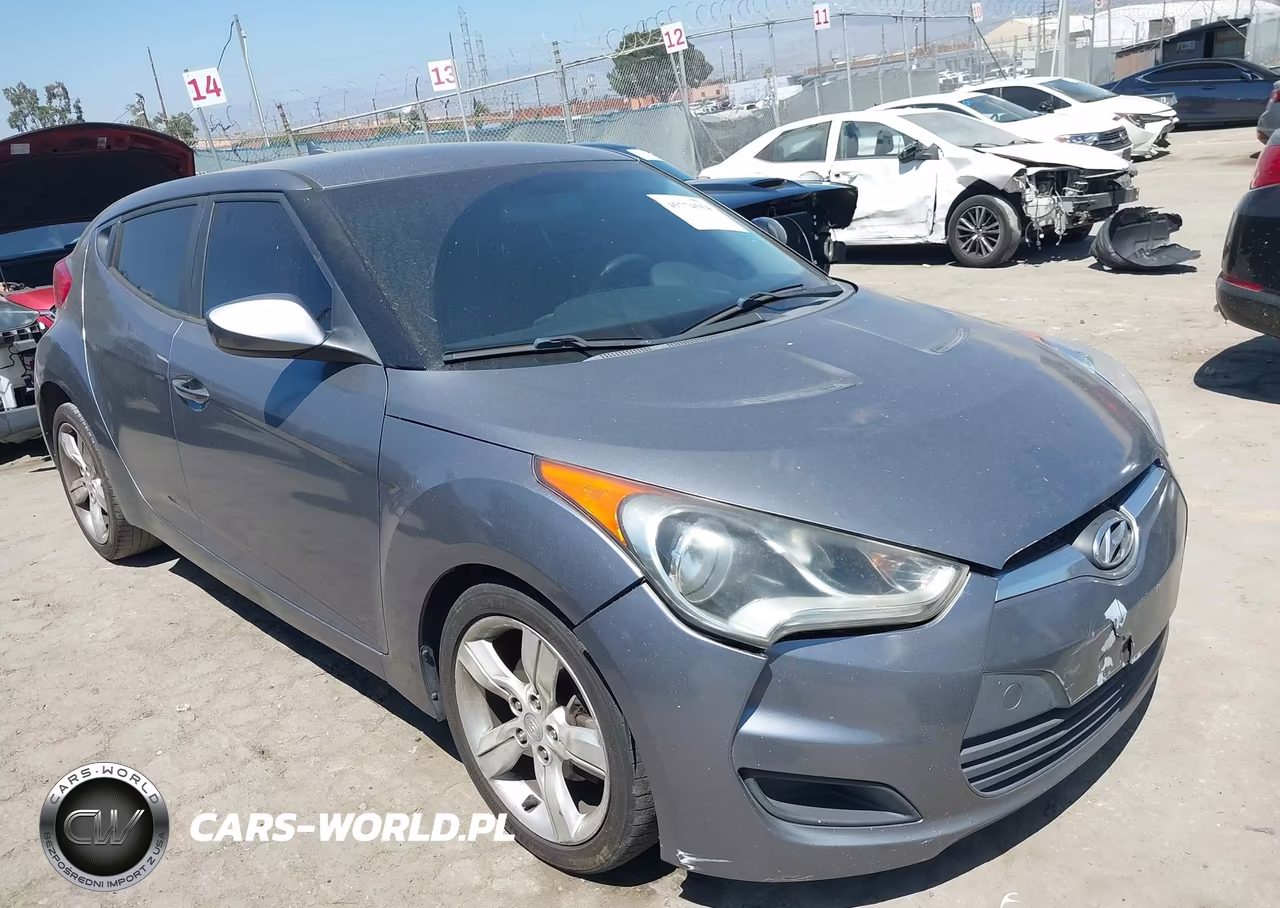 2014 Hyundai Veloster Base W-Black – zdjęcie 1 z 11