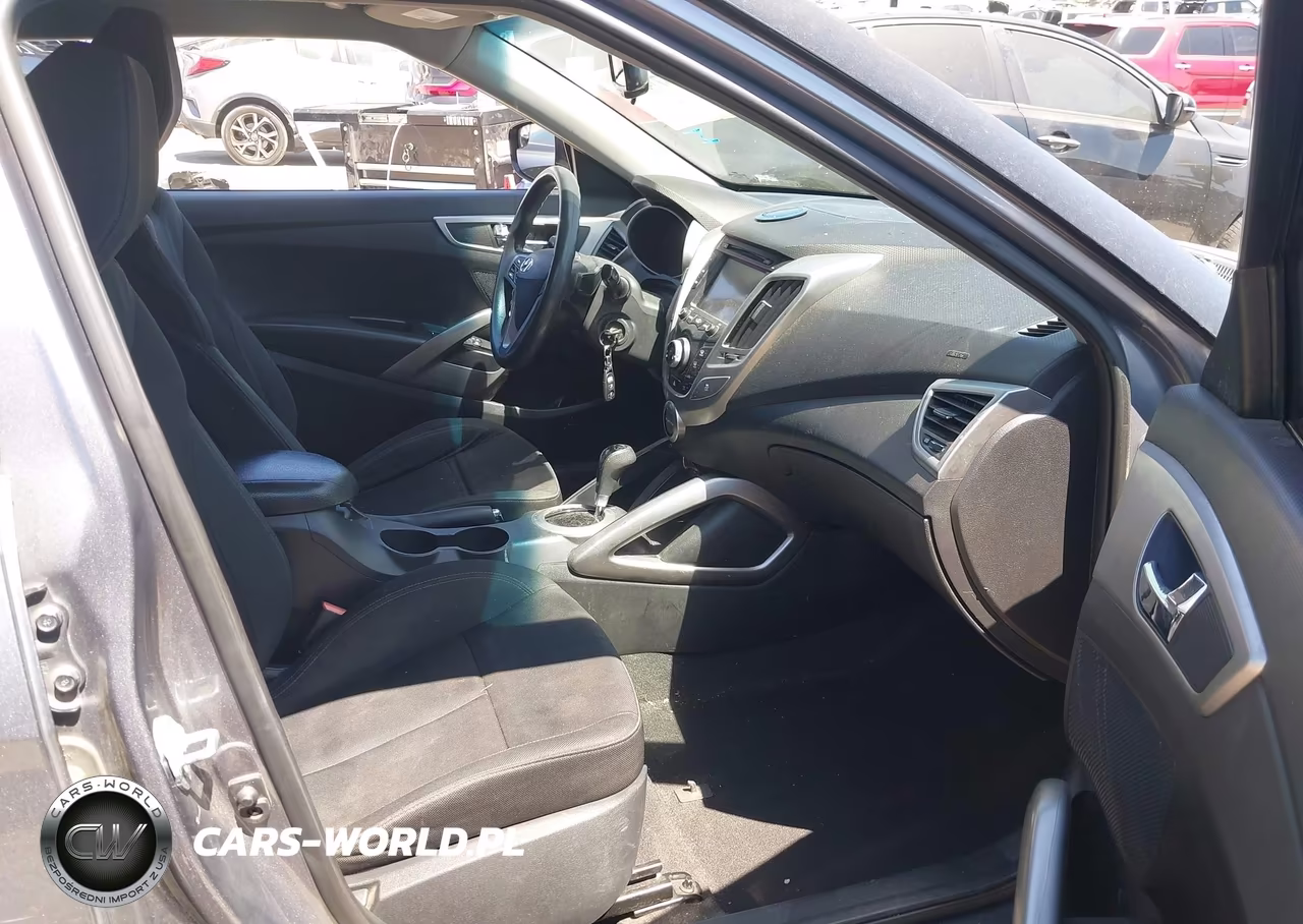 2014 Hyundai Veloster Base W-Black VIN:KMHTC6AD6EU216889 - 5