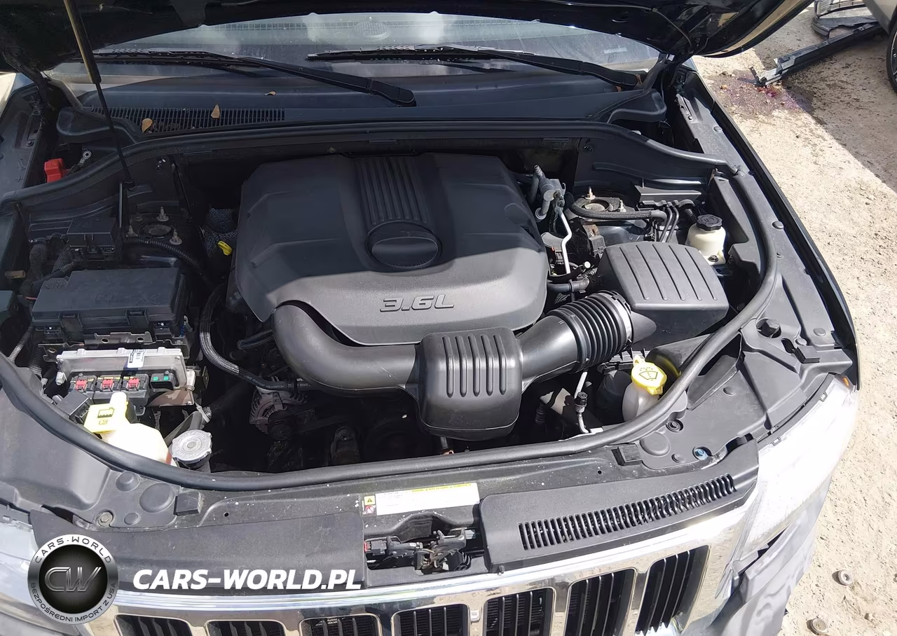 2011 Jeep Grand Cherokee Laredo VIN:1J4RR4GG8BC529411 - 10