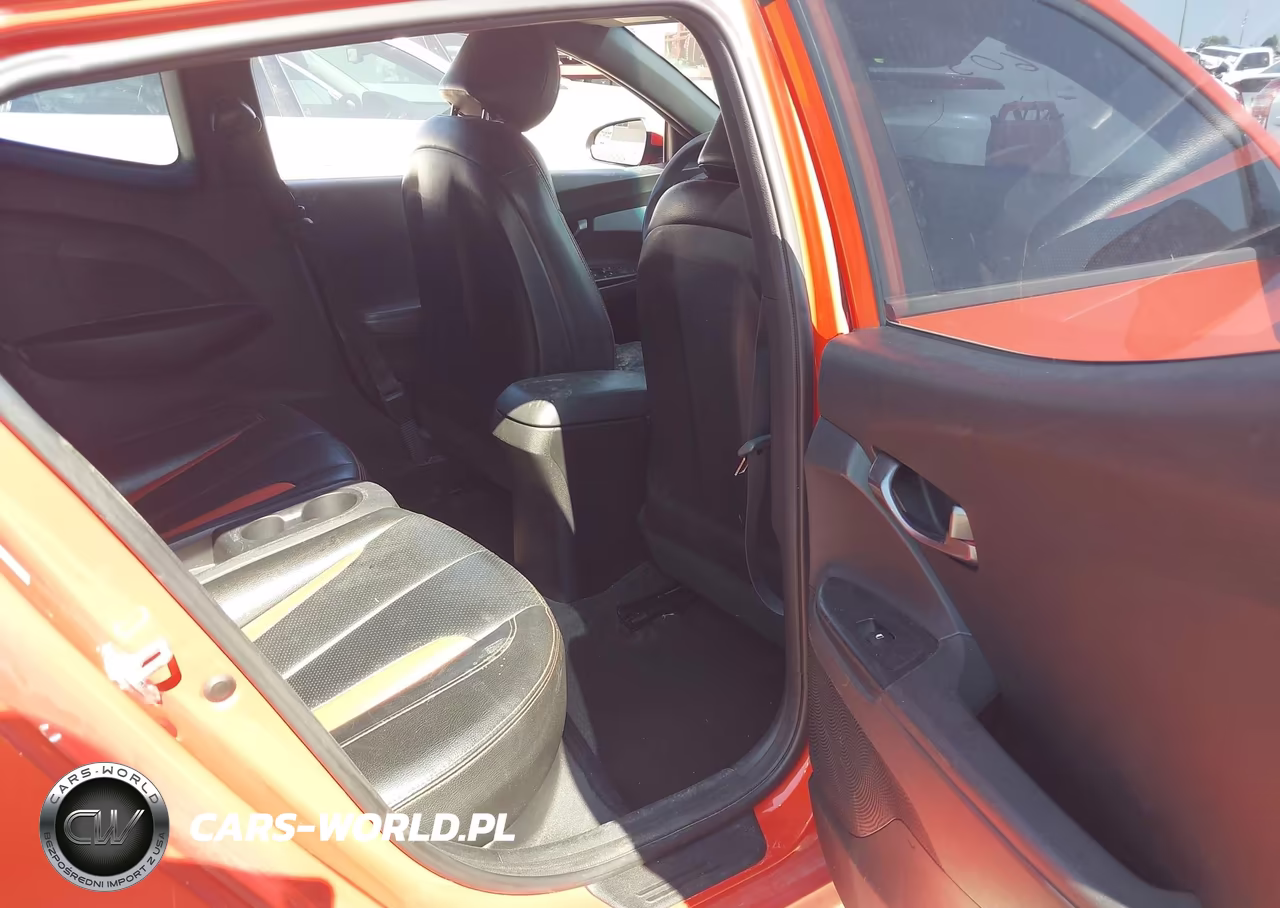 2019 Hyundai Veloster 2.0 VIN:KMHTG6AF4KU011217 - 8