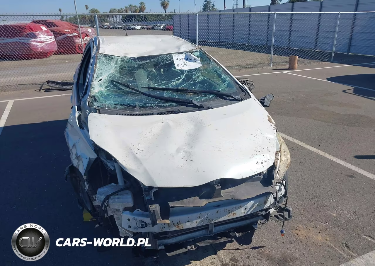 2014 Toyota Prius C One VIN:JTDKDTB39E1564057 - 13
