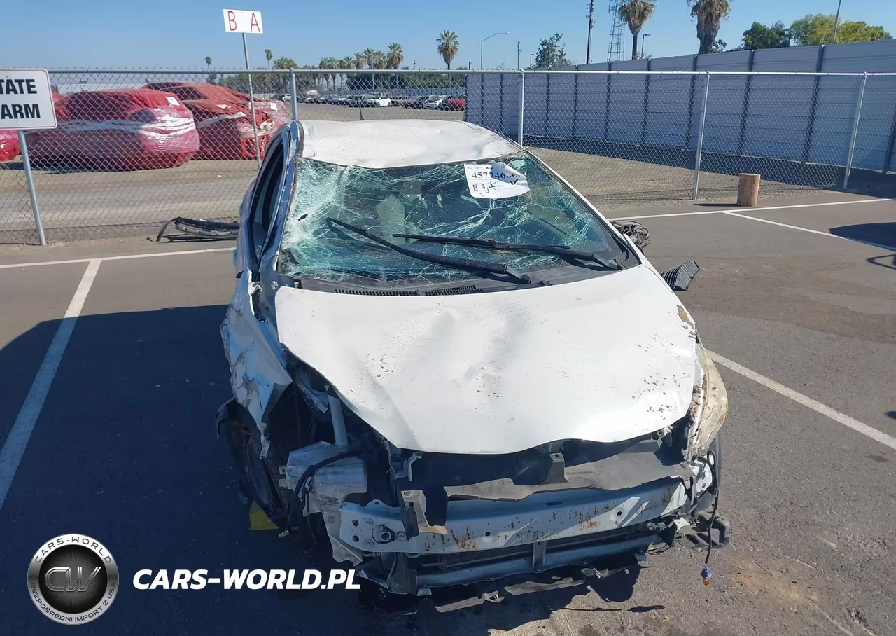2014 Toyota Prius C One VIN:JTDKDTB39E1564057 - 6