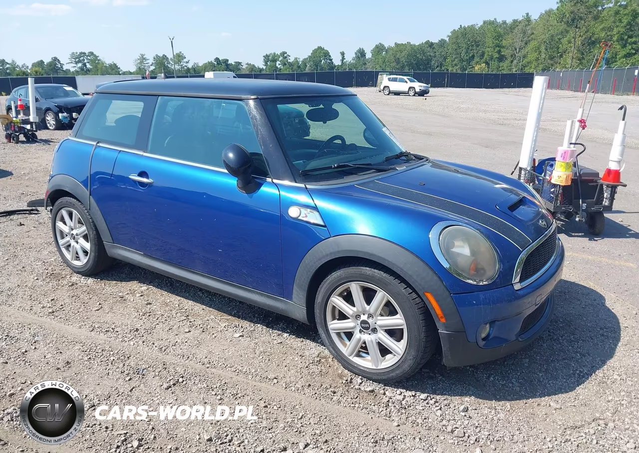 2009 Mini Cooper S VIN:WMWMF73539TT94960 - 1