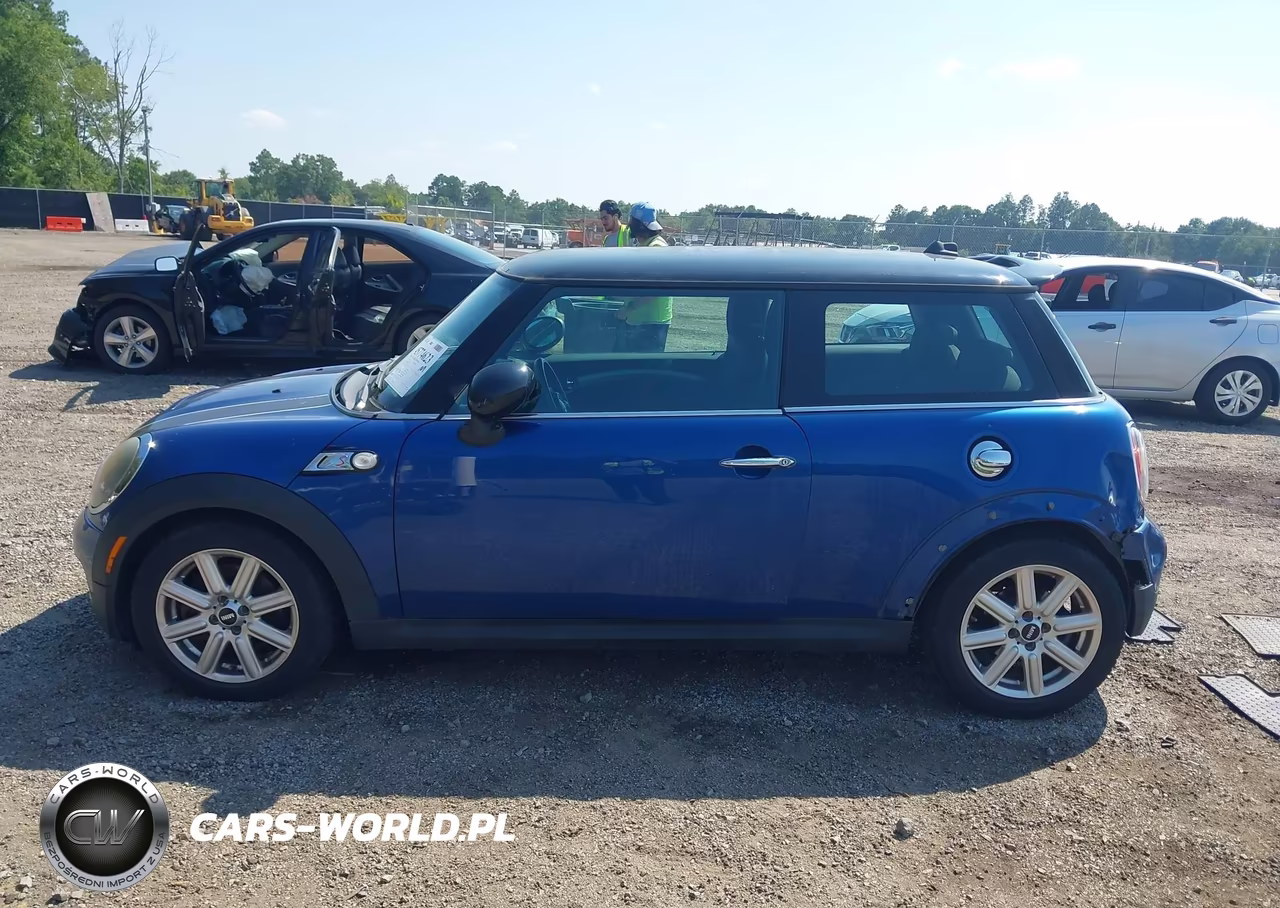 2009 Mini Cooper S VIN:WMWMF73539TT94960 - 14