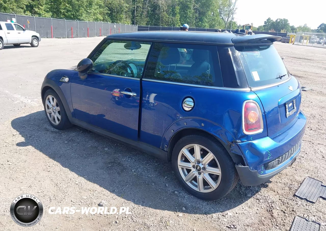 2009 Mini Cooper S VIN:WMWMF73539TT94960 - 3