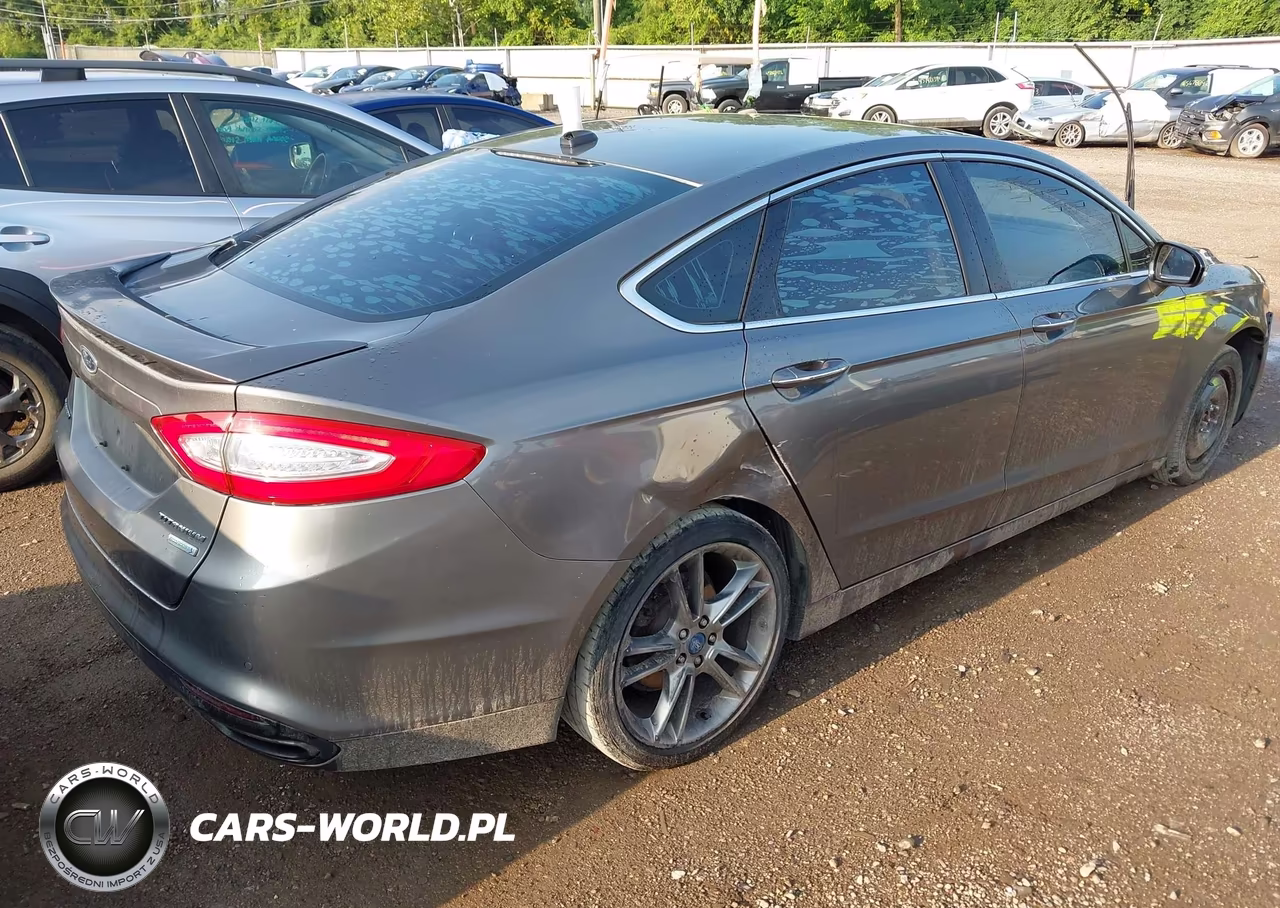 2013 Ford Fusion Titanium VIN:3FA6P0K96DR134721 - 4