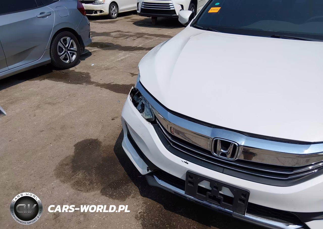 2016 Honda Accord Sport VIN:1HGCR2F55GA132386 - 18