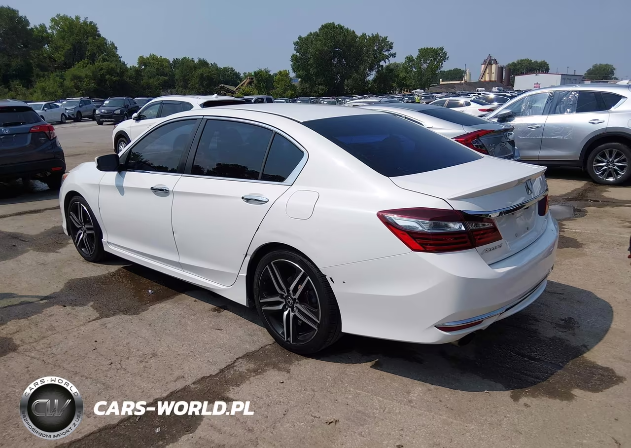 2016 Honda Accord Sport VIN:1HGCR2F55GA132386 - 3