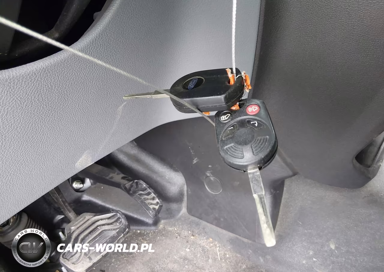 2019 Ford Transit-250 VIN:1FTYR2XV9KKB32414 - 11
