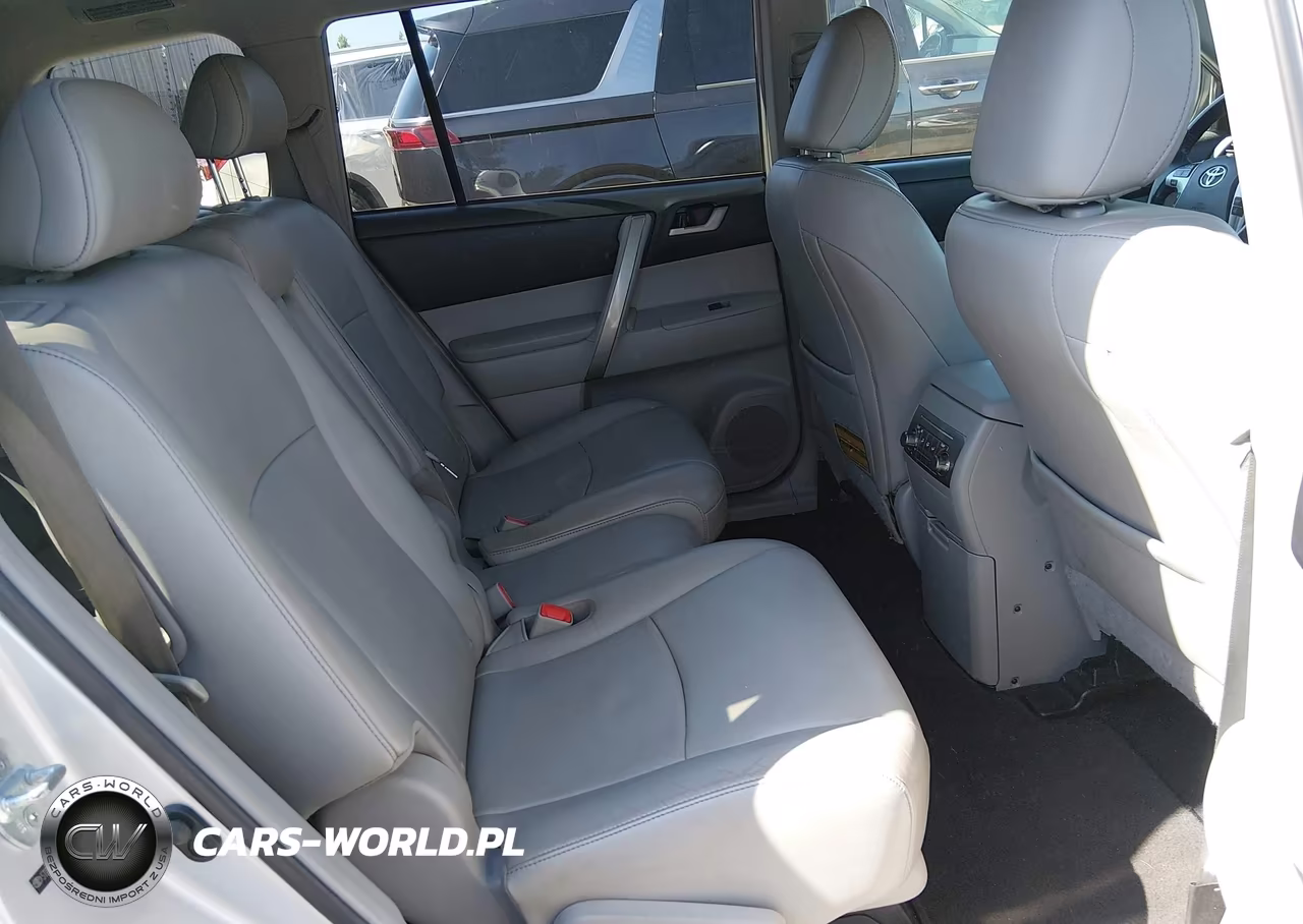 2013 Toyota Highlander Se V6 VIN:5TDZK3EH2DS108544 - 8