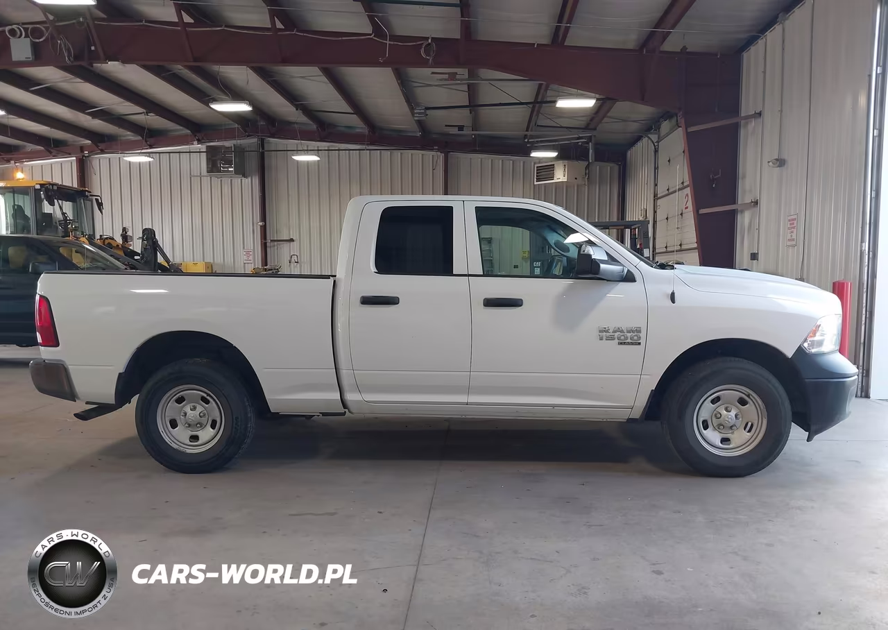 2019 Ram 1500 Classic VIN:1C6RR7FG2KS516515 - 18