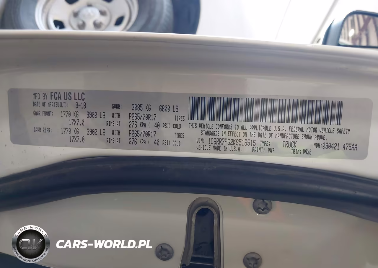 2019 Ram 1500 Classic VIN:1C6RR7FG2KS516515 - 9