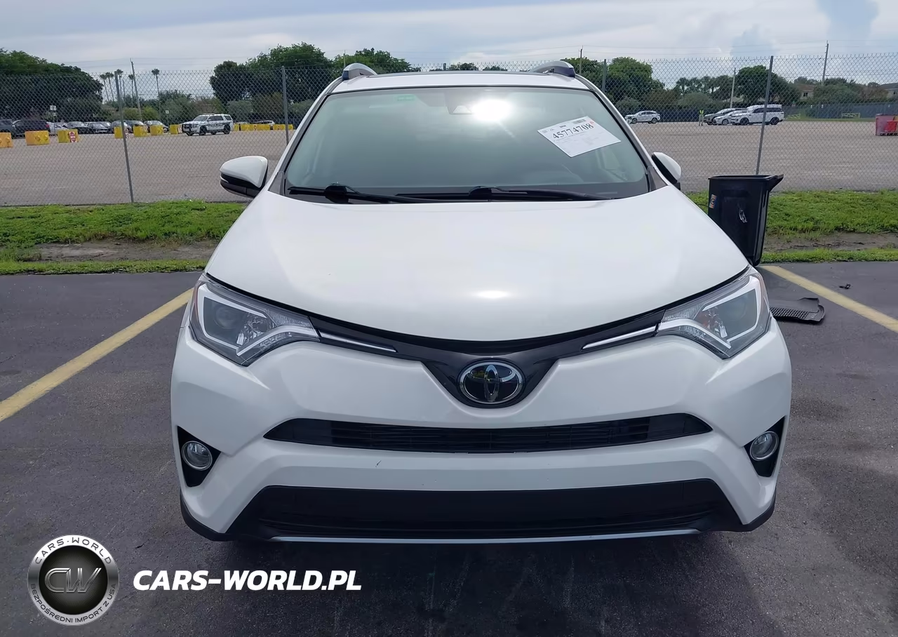 2018 Toyota Rav4 Xle VIN:JTMWFREV5JD133610 - 13