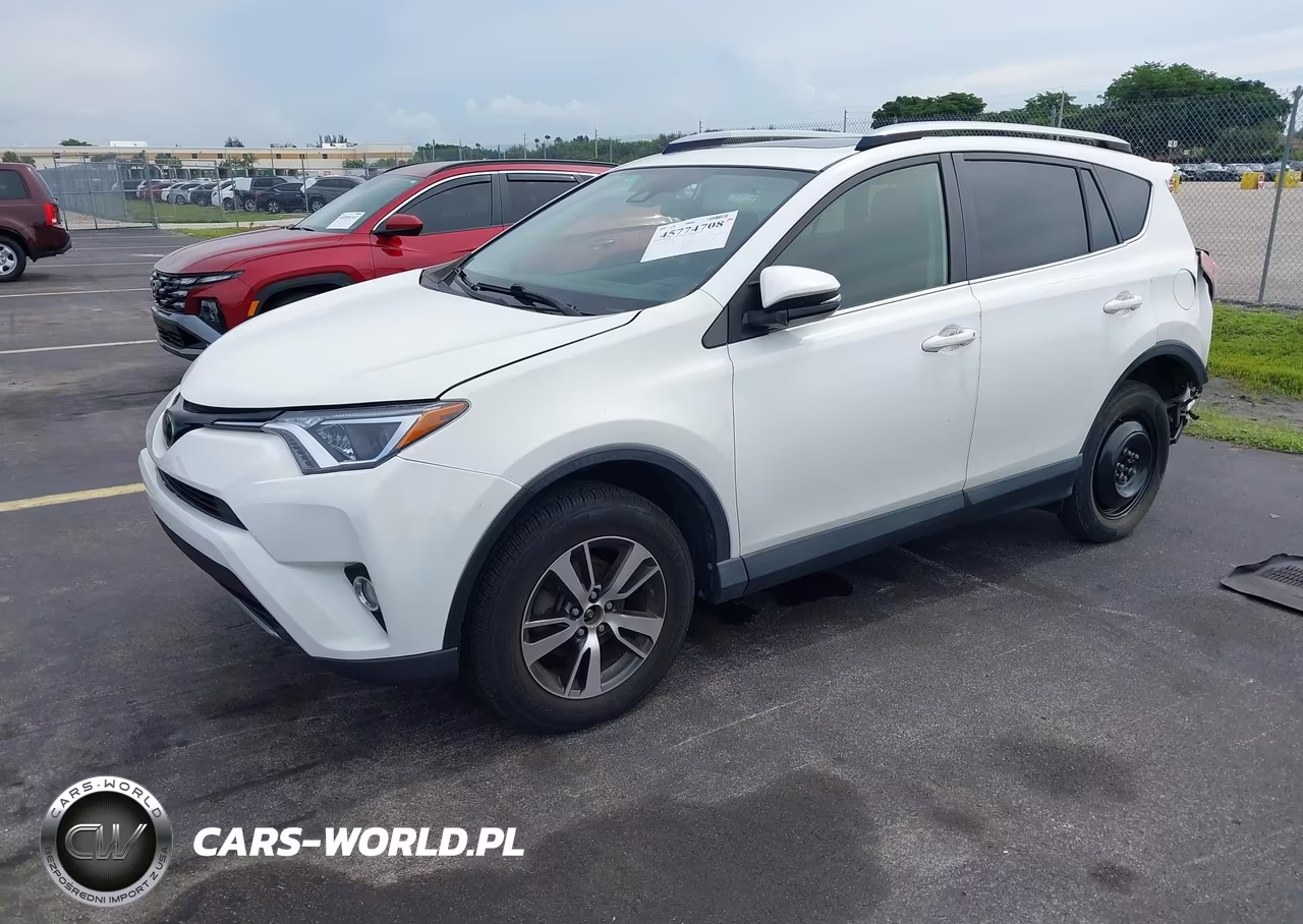 2018 Toyota Rav4 Xle VIN:JTMWFREV5JD133610 - 2