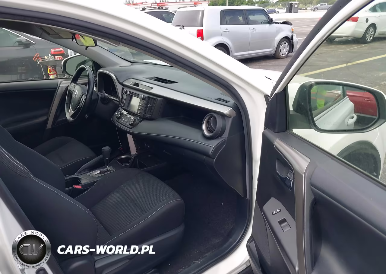 2018 Toyota Rav4 Xle VIN:JTMWFREV5JD133610 - 5