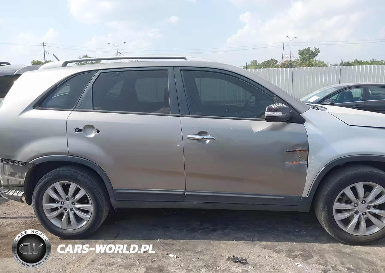 2011 Kia Sorento Lx V6 VIN:5XYKT4A22BG121424 - 14