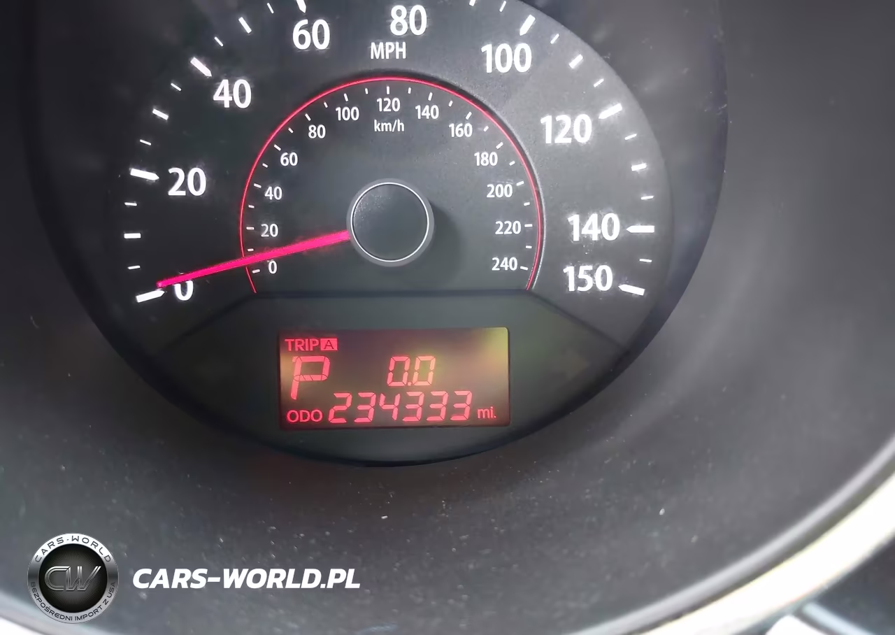 2011 Kia Sorento Lx V6 VIN:5XYKT4A22BG121424 - 16