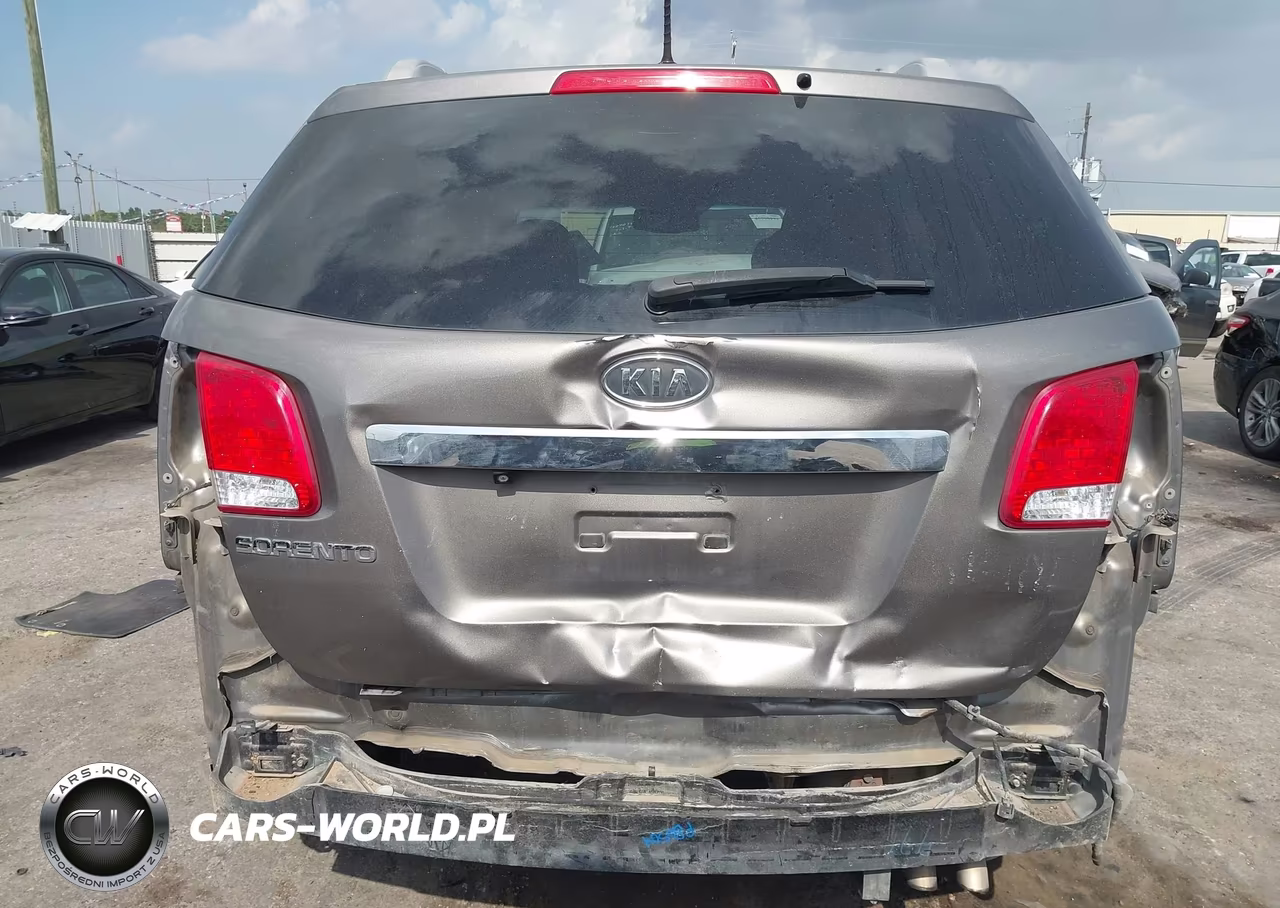 2011 Kia Sorento Lx V6 VIN:5XYKT4A22BG121424 - 17