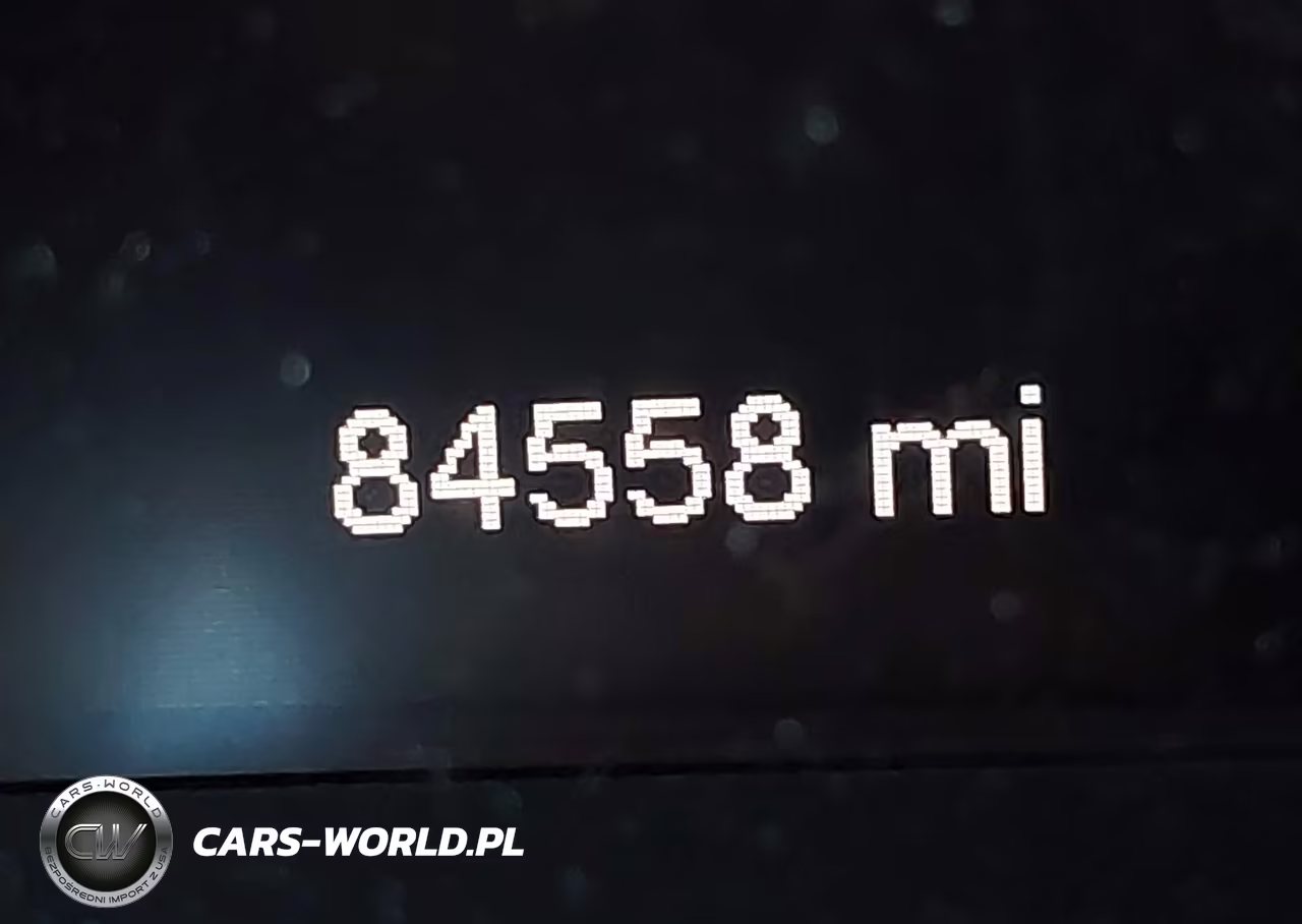2018 Jeep Cherokee Latitude 4X4 VIN:1C4PJMCB4JD528523 - 21