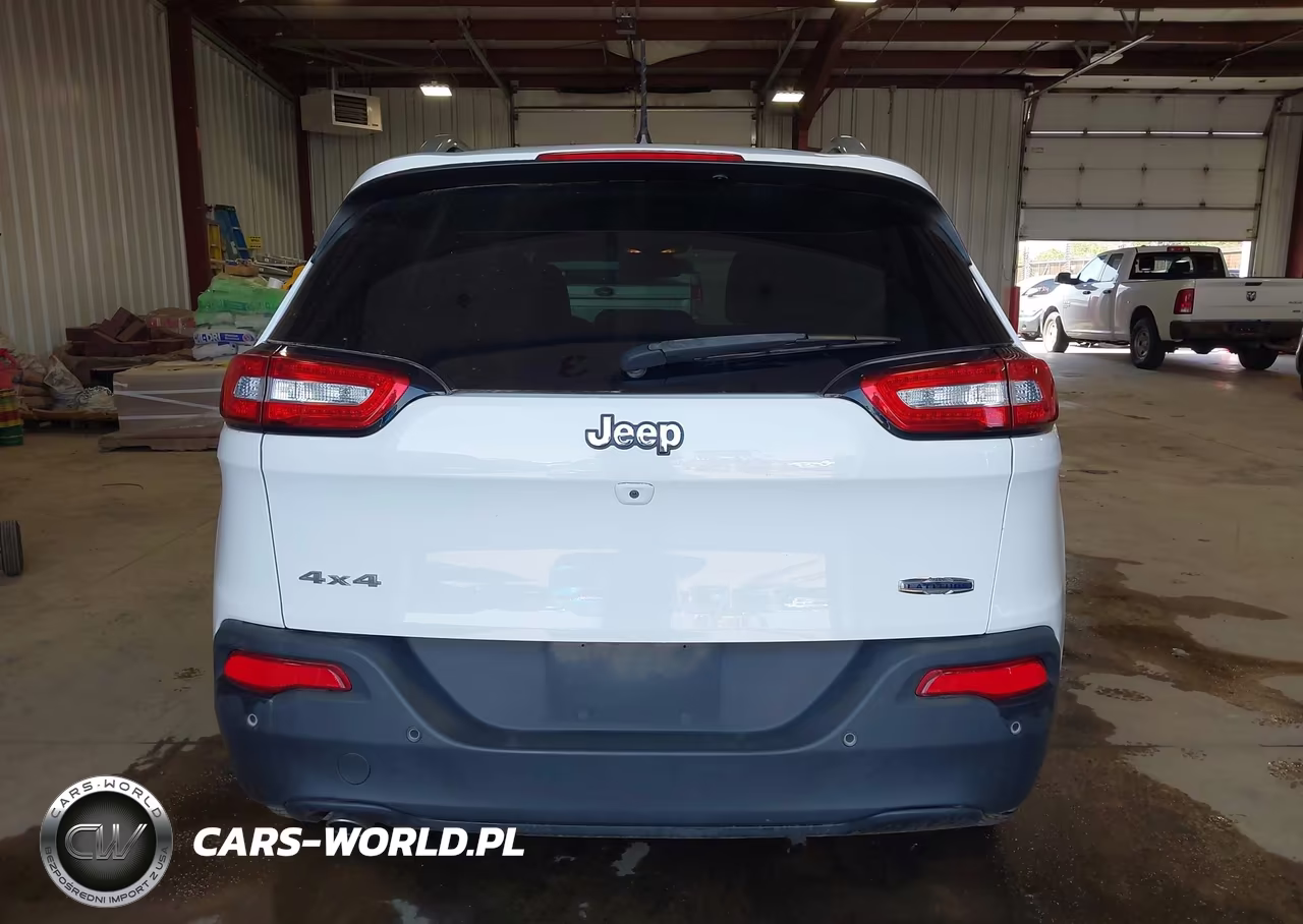 2018 Jeep Cherokee Latitude 4X4 VIN:1C4PJMCB4JD528523 - 22
