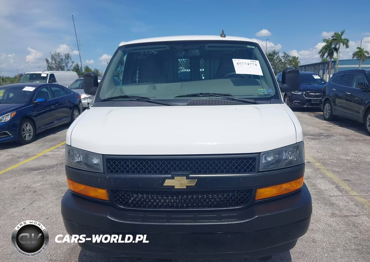 2022 Chevrolet Express G2500 VIN:1GCWGAFPXN1217525 - 12