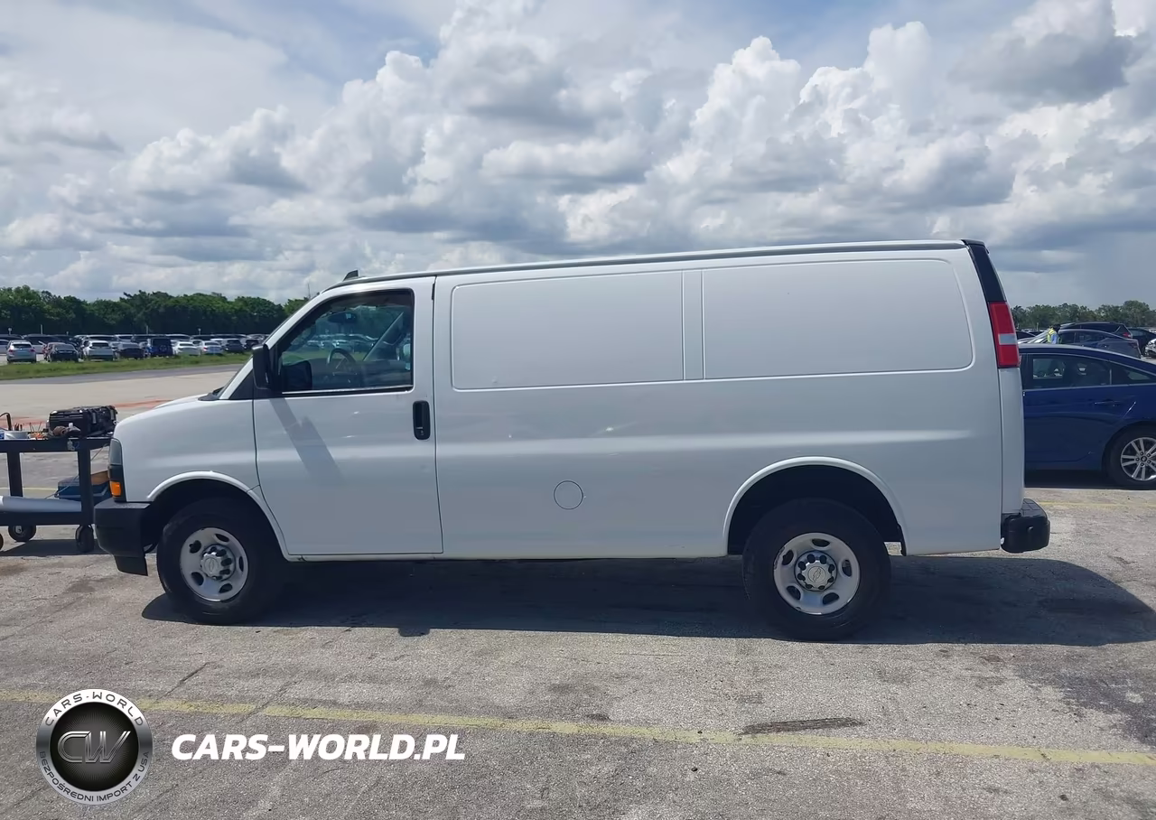 2022 Chevrolet Express G2500 VIN:1GCWGAFPXN1217525 - 14