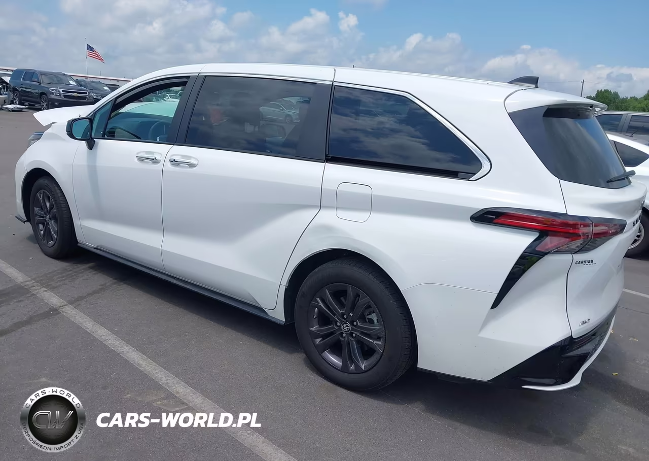 2024 Toyota Sienna Xse VIN:5TDXSKFC8RS127207 - 3