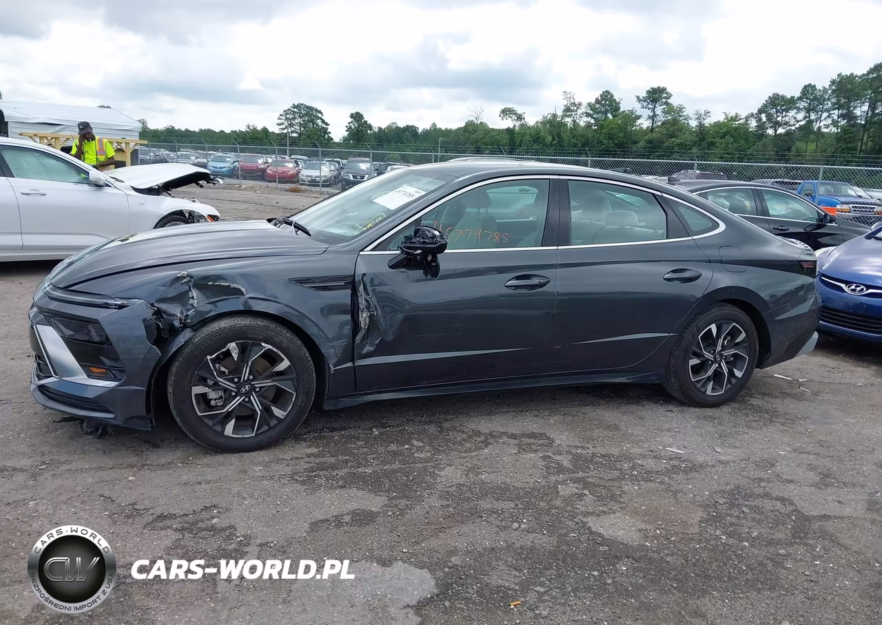 2025 Hyundai Sonata Sel VIN:KMHL64JA1SA478849 - 14