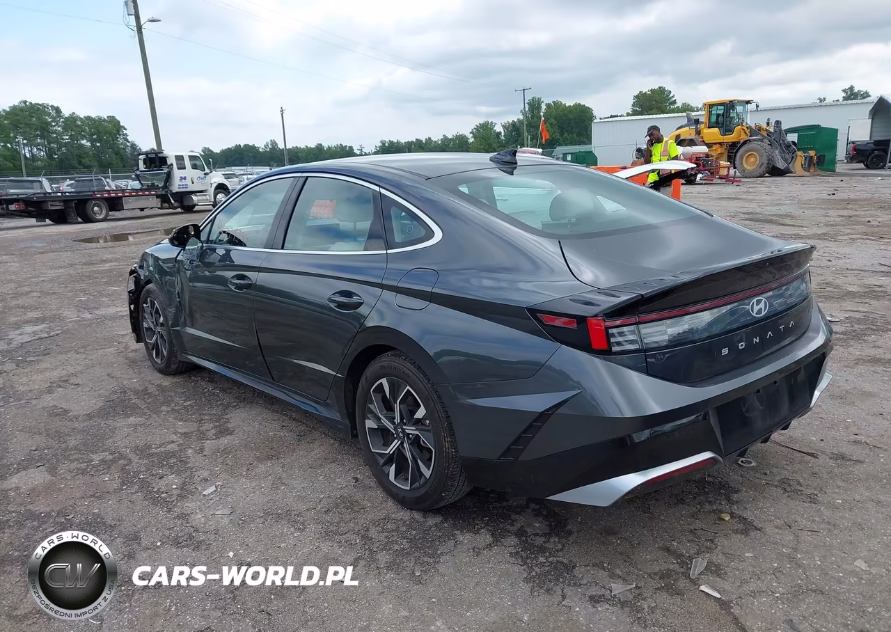2025 Hyundai Sonata Sel VIN:KMHL64JA1SA478849 - 3