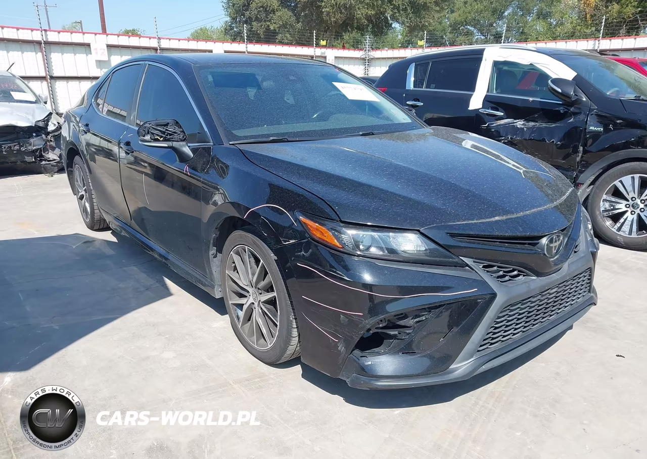 2022 Toyota Camry Se – zdjęcie 1 z 21