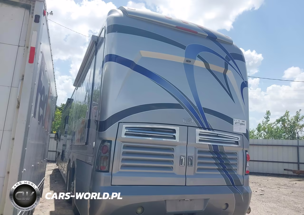 2005 Country Coach Motorhome Magna VIN:4U7C9FZ1251104075 - 3