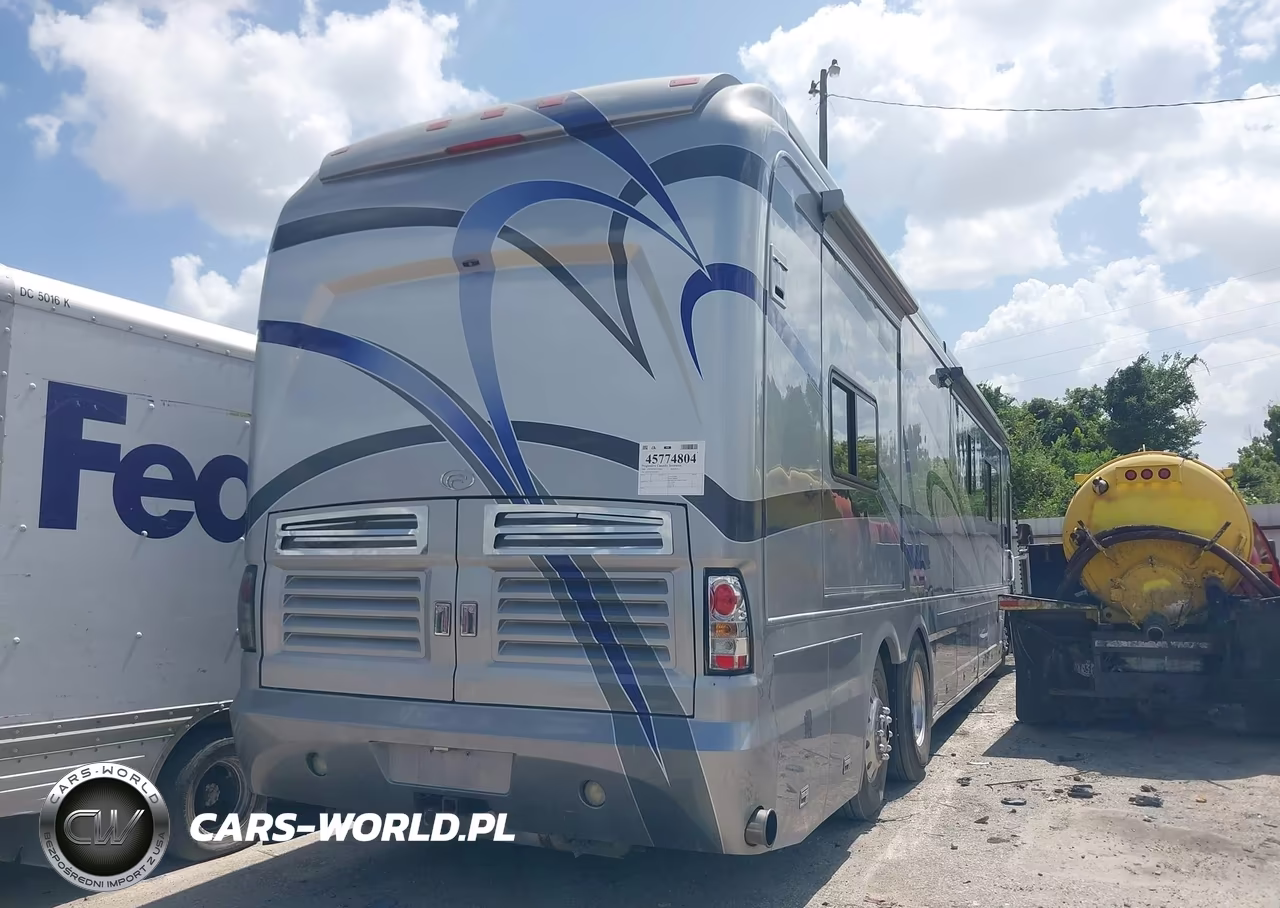 2005 Country Coach Motorhome Magna VIN:4U7C9FZ1251104075 - 4