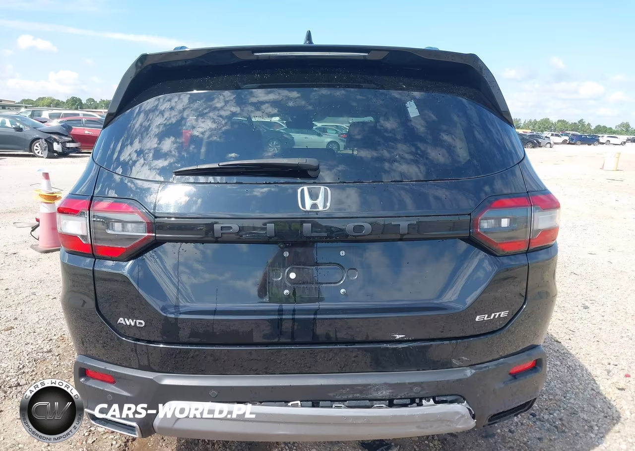 2025 Honda Pilot Elite VIN:5FNYG1H80SB055647 - 15