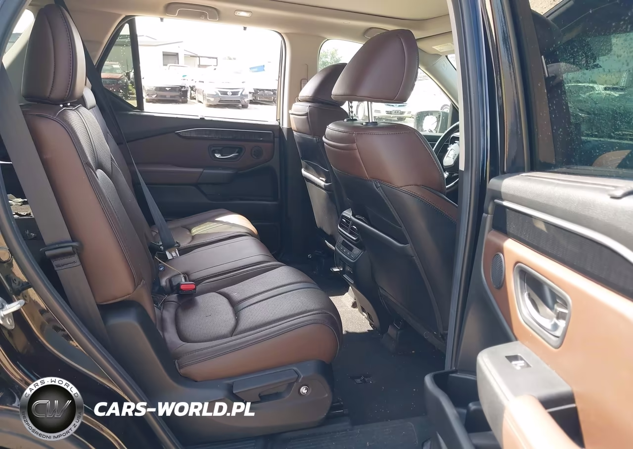 2025 Honda Pilot Elite VIN:5FNYG1H80SB055647 - 8