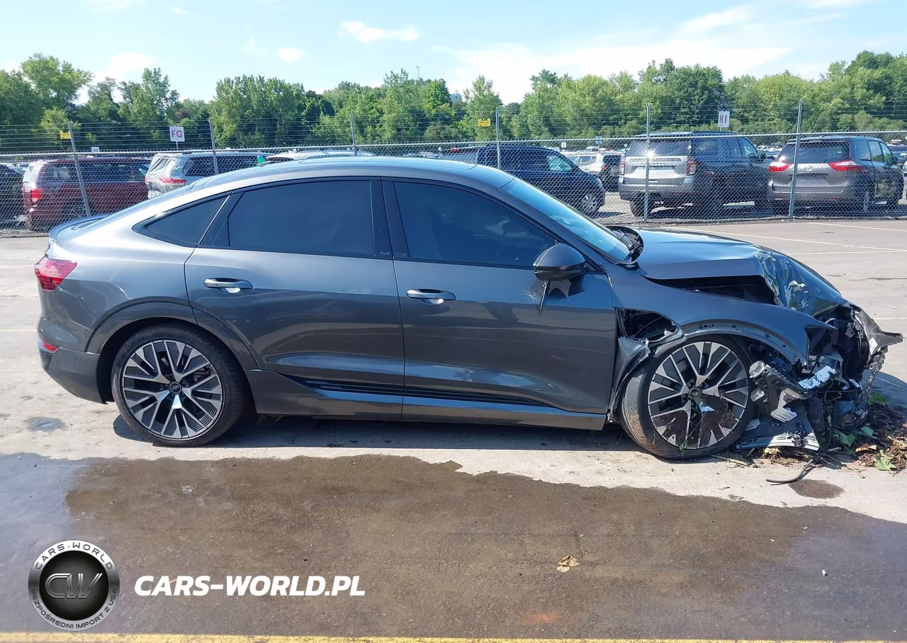 2024 Audi Q8 E-Tron S Line Premium Plus Quattro VIN:WA1CAAGE4RB048789 - 13