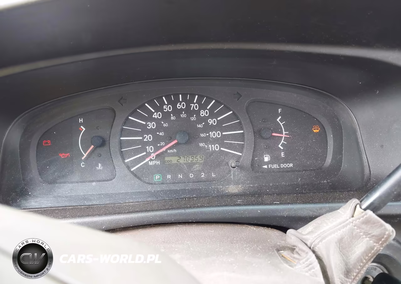 1999 Toyota Sienna Ce VIN:4T3ZF19C4XU104179 - 7