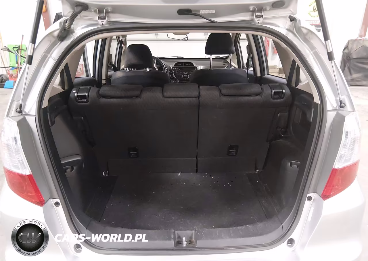 2012 Honda Fit Sport VIN:JHMGE8H59CS005090 - 17